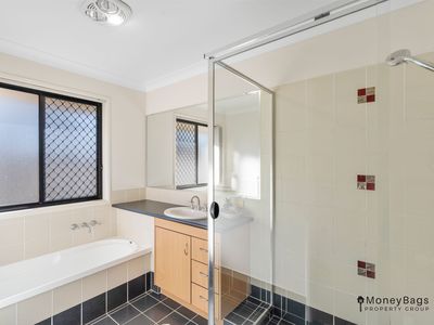 28 Bryce Place, Birkdale