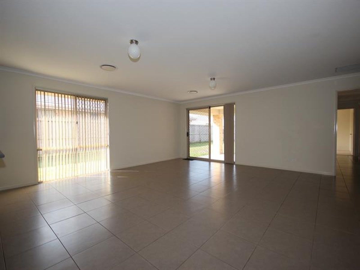 4 Pyramus Way, Tanilba Bay, Tanilba Bay - Thumbnail 2