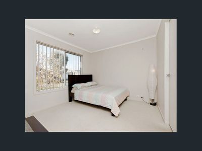 25 Giselle Grove, Tarneit