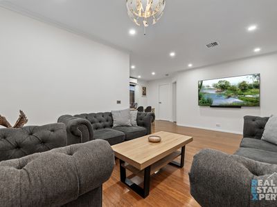 18 Linmac Drive, Hampton Park