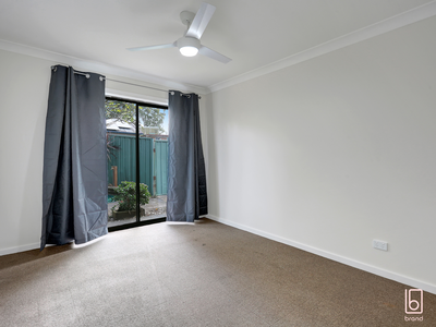19 Warwick Avenue, Mannering Park