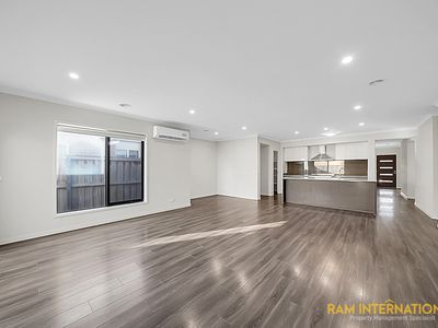 12 Yaleri Rise, Werribee