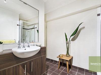 3 / 23 Echlin Street, West End