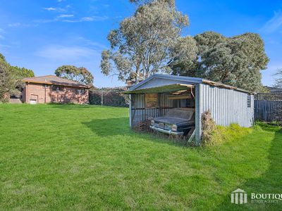211 Outlook Drive, Dandenong North