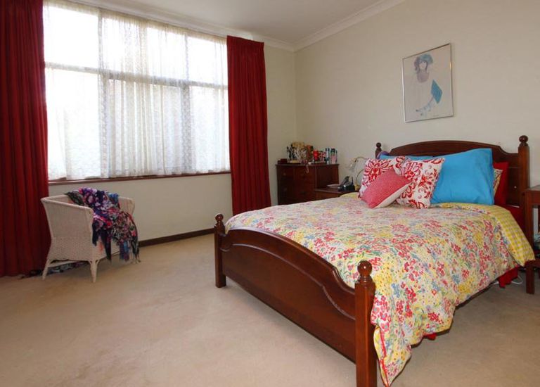 13 Anglesey Avenue, St Georges