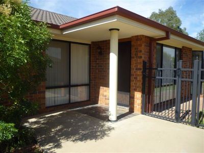 98 Twickenham Drive, Dubbo