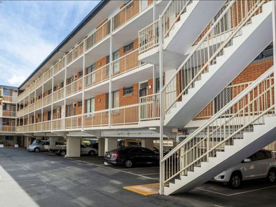 25 / 120 The Esplanade, Surfers Paradise