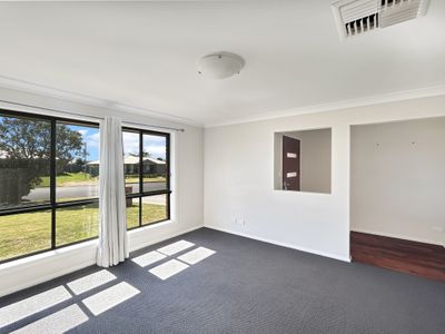 76 Catherine Drive, Dubbo