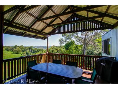 254 Western Avenue, Montville