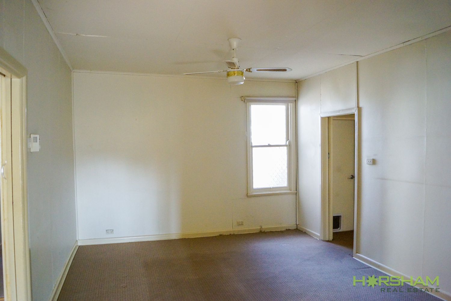 12 Railway Avenue, Horsham