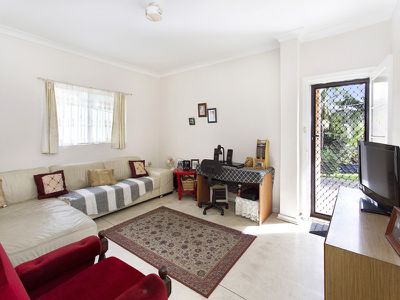 144 Lake Avenue, Cringila