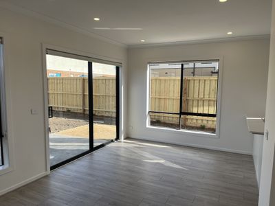 543 Hogans Road, Tarneit