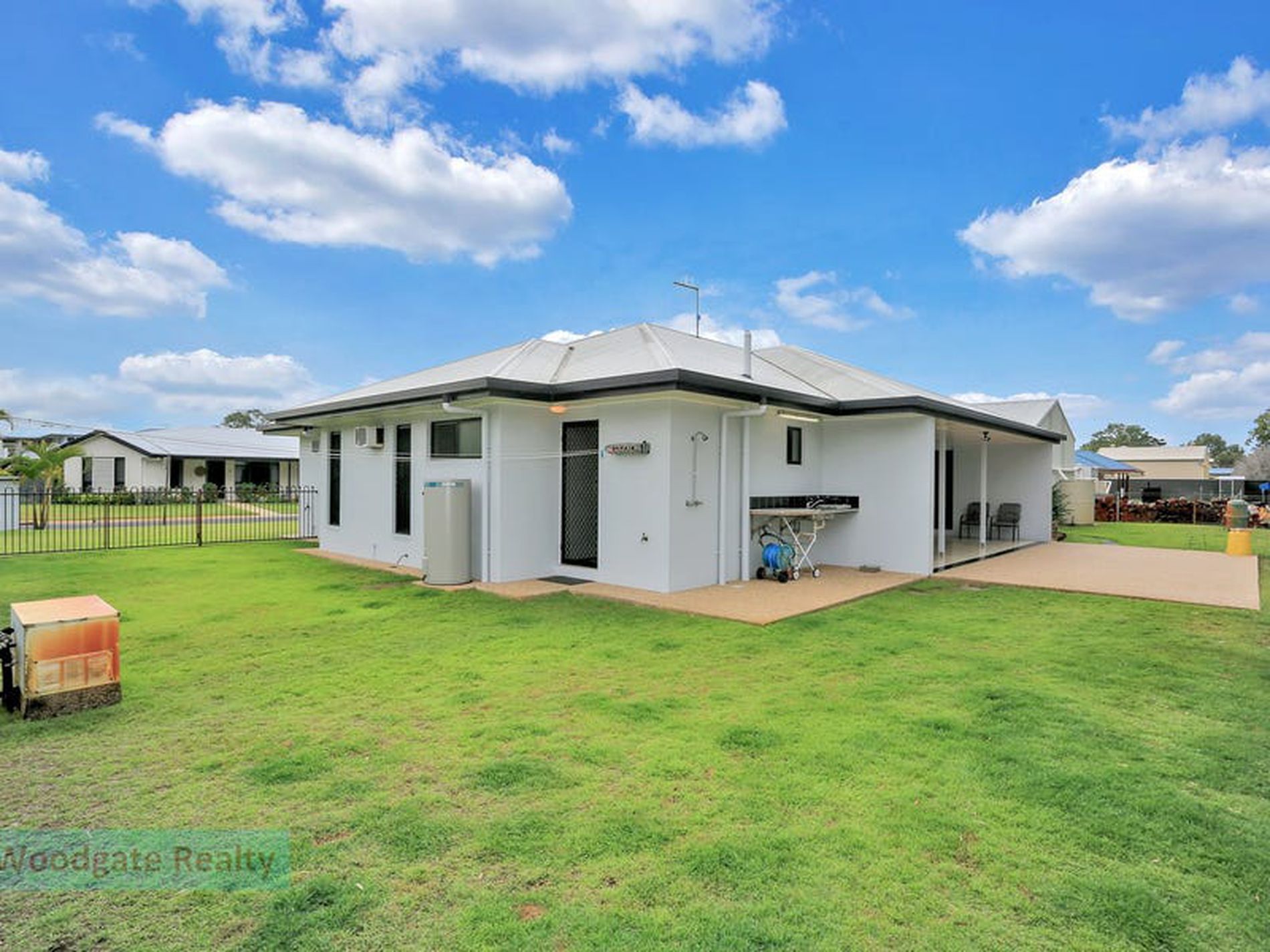 2 Driftwood Place, Woodgate