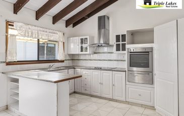 1 Apanie Close, Summerland Point