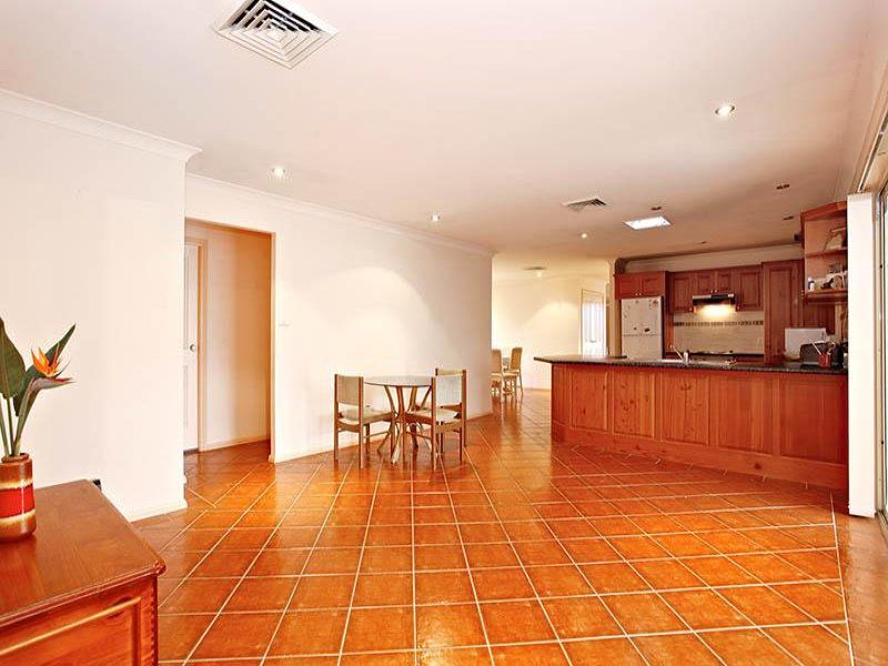 33 Galloway Cres, St Andrews