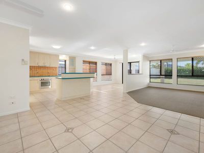 4 Gingham Street, Glenella