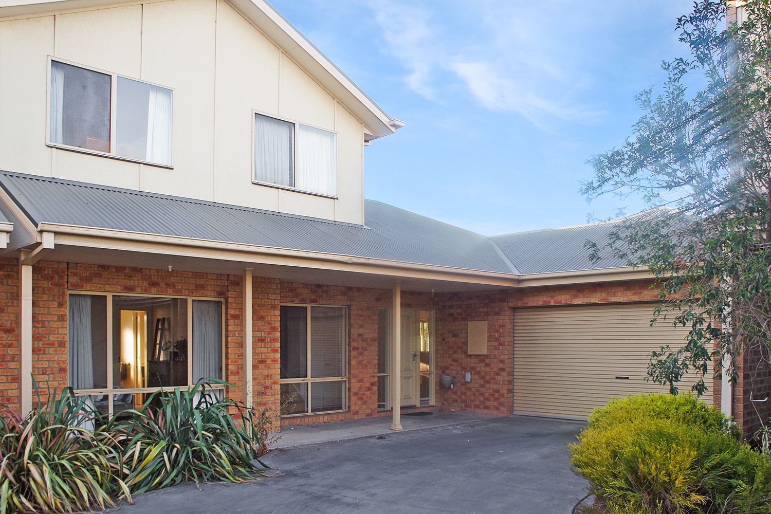 4 / 16 McTavish Boulevard, Horsham