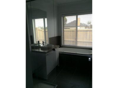 28 Pavo Street, Belmont