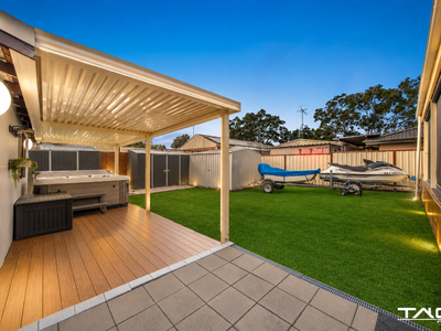 9 Orchard Road, Colyton