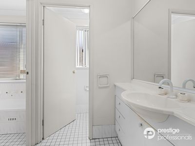 10 Merryville Court, Wattle Grove