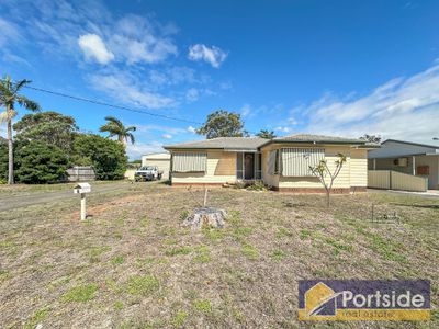 4 Poilus Parade, Tanilba Bay