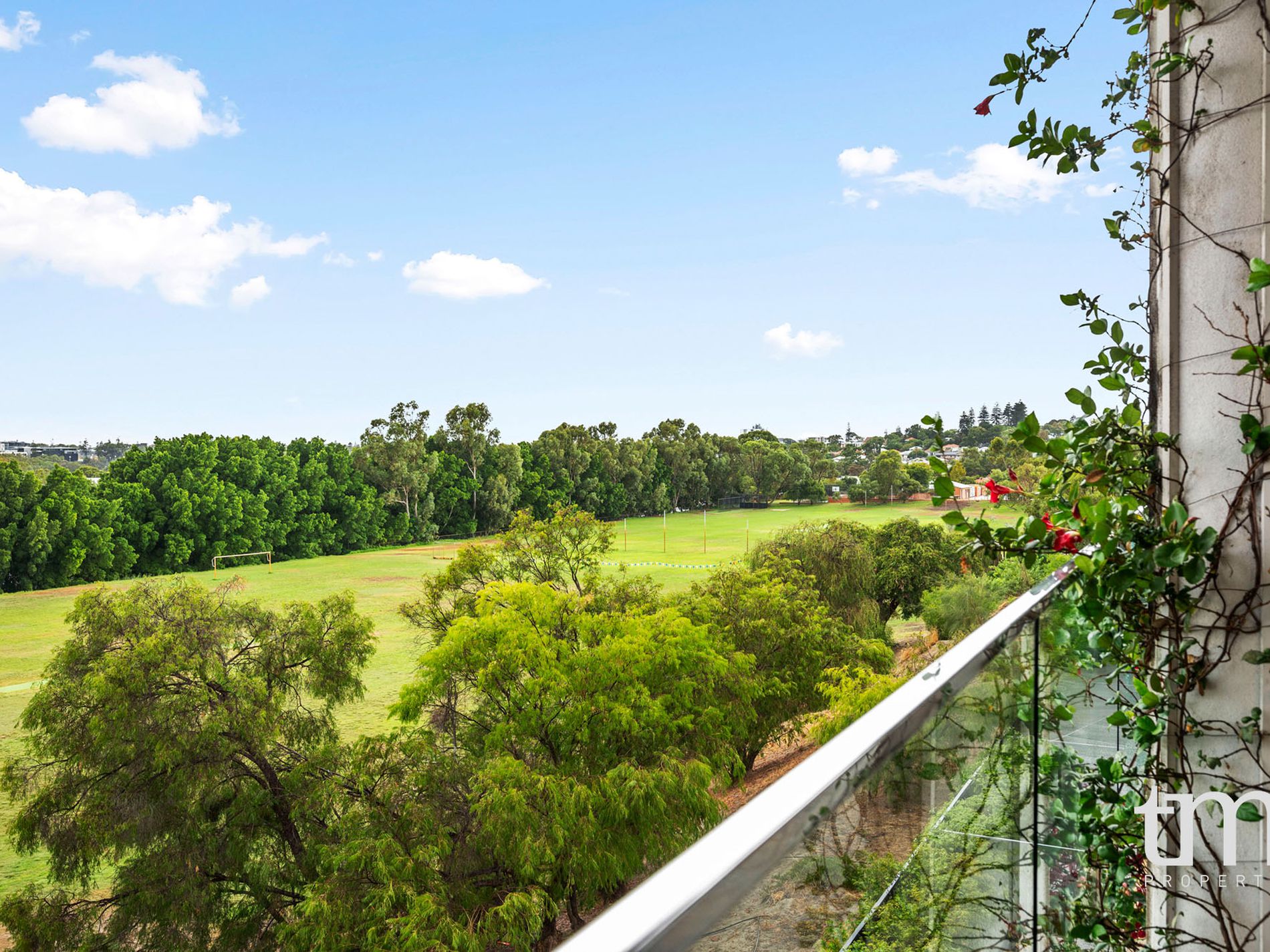 35 / 2 Milyarm Rise, Swanbourne