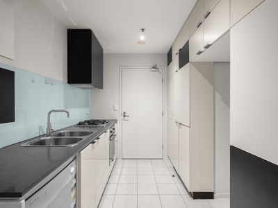 213 / 15-21 Harrow Street, Box Hill