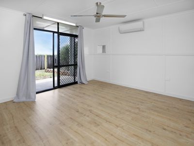 18 Lowanna Close, White Rock