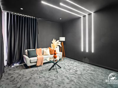 16 Sculptor Street, Box Hill