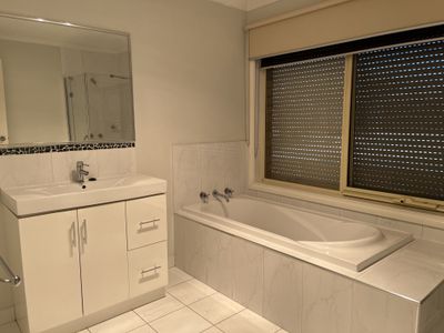 25 Two Bays Drive, St Leonards
