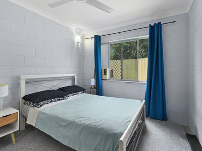 1 / 10-12 CURTIN STREET, Westcourt