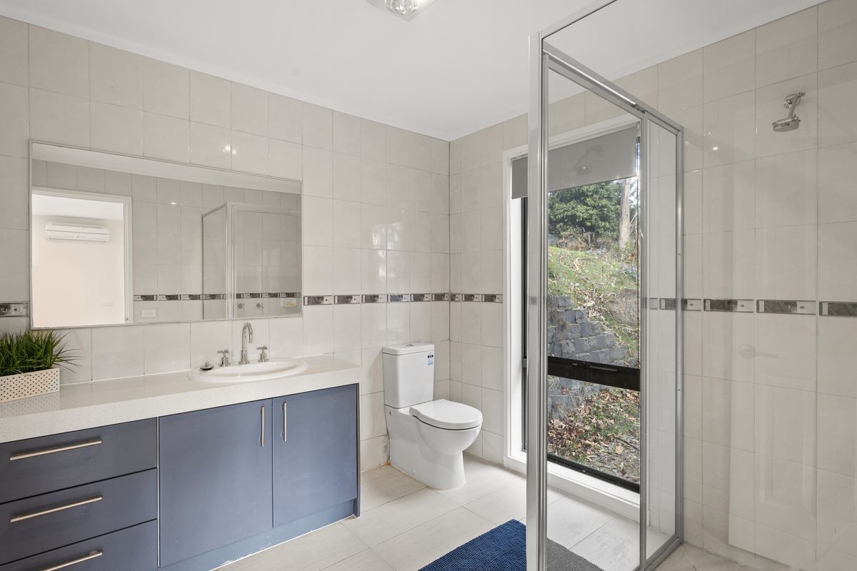 22 Hill Top Lane, Barwite