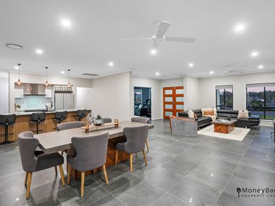12-16 Martin Place, Tamborine