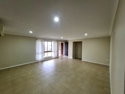 10 Nolan Drive, Kingaroy