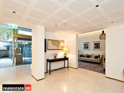10W / 16 Kings Park Avenue, Crawley