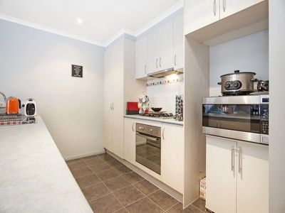 2 / 34 Cunneen Street, Long Gully