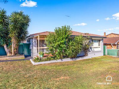 1 Barnfield Place, Dean Park