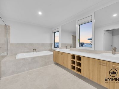25 Fiorin Street, Clyde North