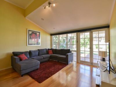 15 Bourke Street, Piccadilly