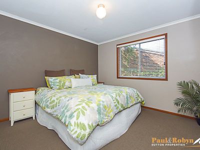 11 Dempsey Place, Gordon