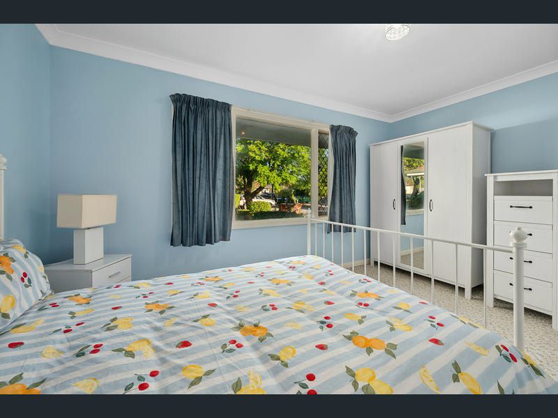 5 Grasmere Place, Kelmscott