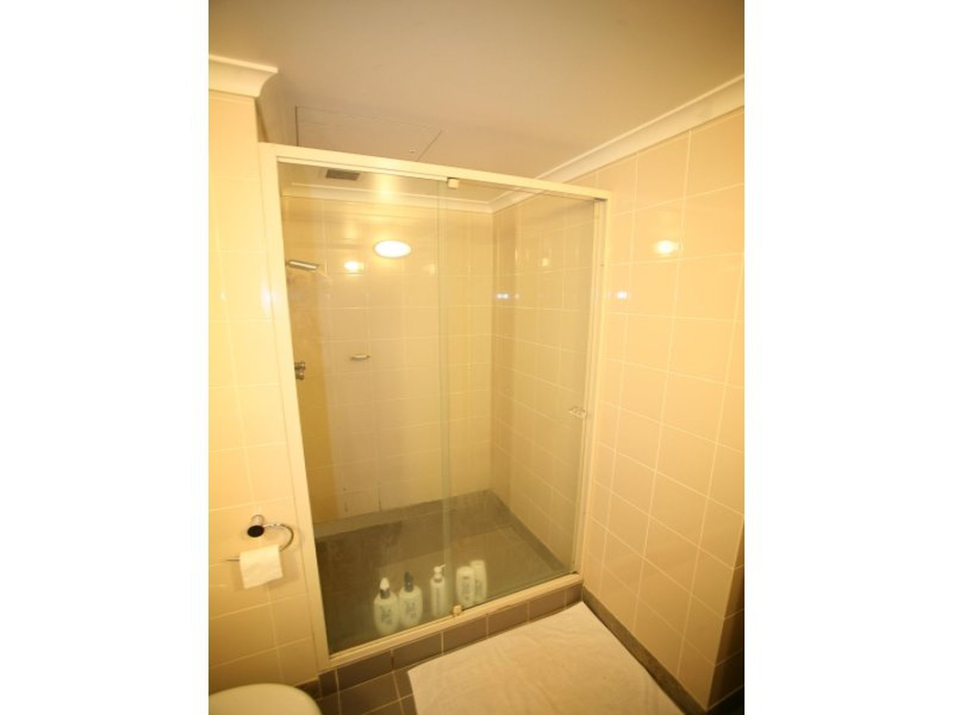 801 / 1 Hosking Place, Sydney