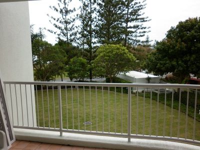 210 / 182 Marine Parade, Labrador
