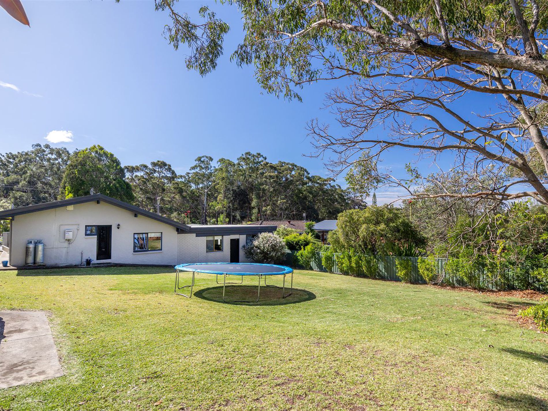 8 Ocean Street, Mollymook