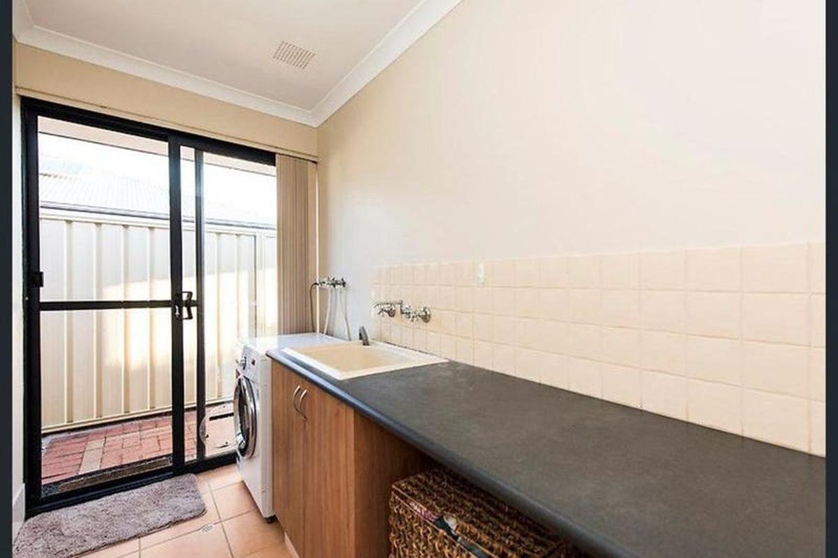 12 Brenchley Drive, Atwell