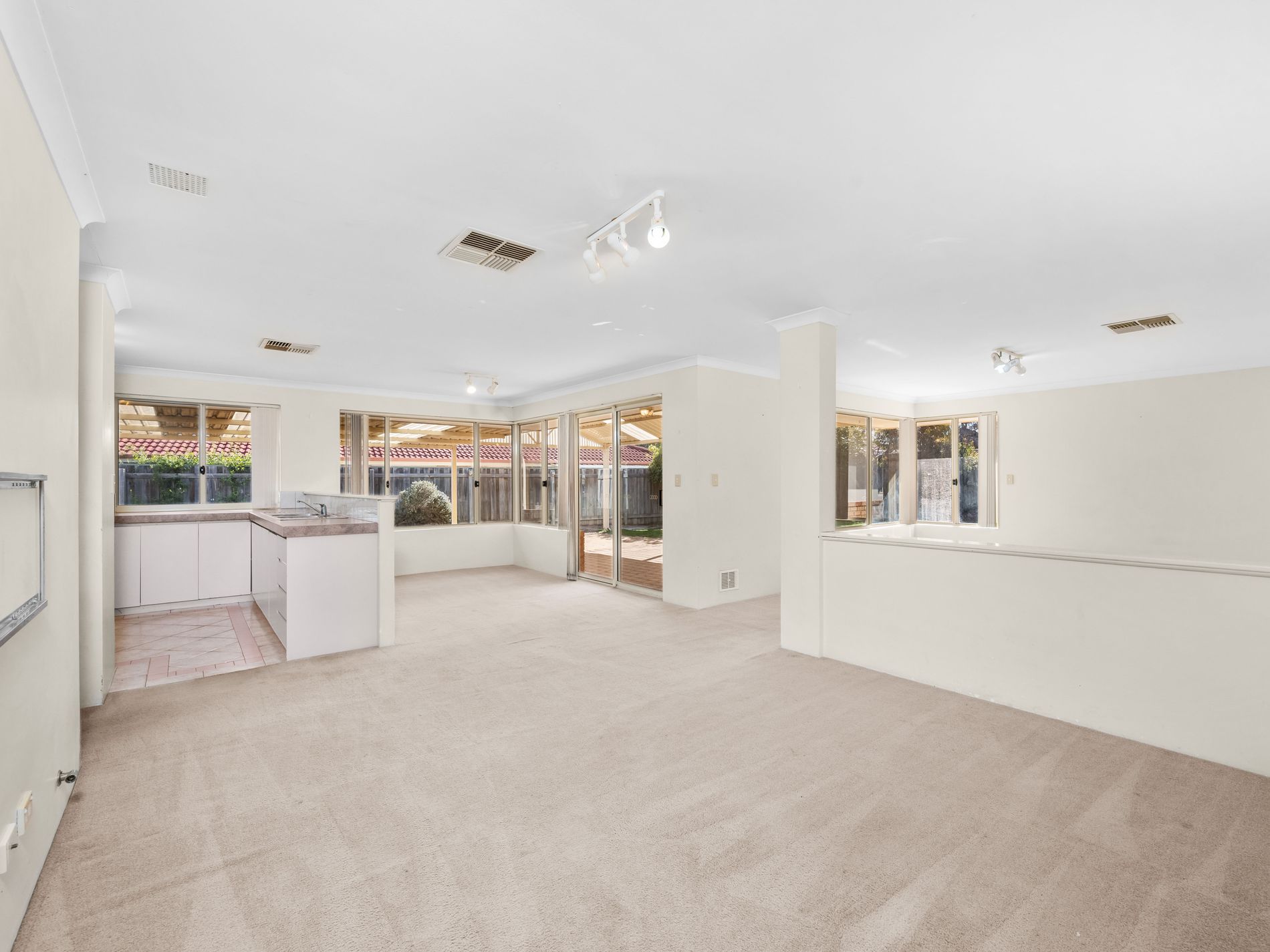 74 Christchurch Terrace, Currambine