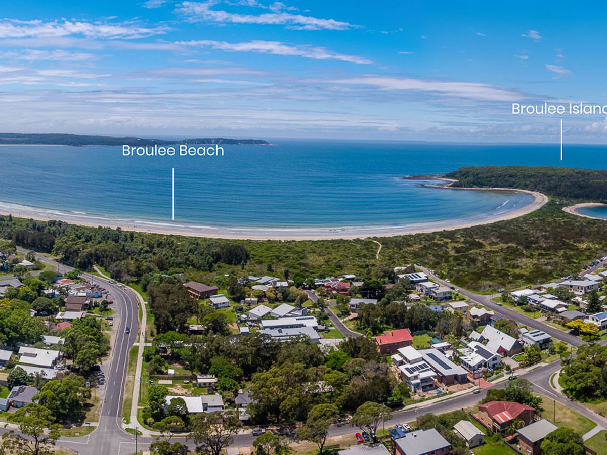 1 Baker Street, Broulee FraserGray Real Estate