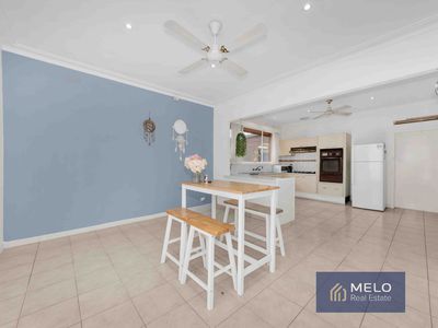 9 Riviera Road, Avondale Heights