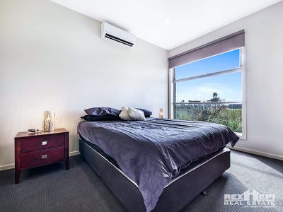 8 Coberley Way, Cranbourne North