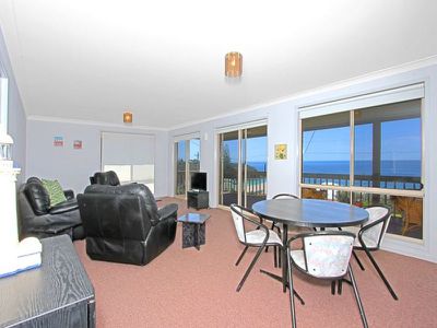 137 Mitchell Parade, Mollymook